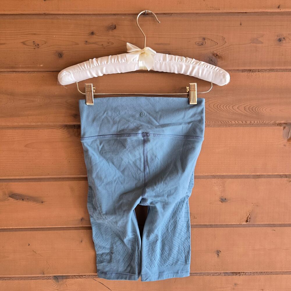 Lululemon Reveal Short Digital Rain Tidewater Teal 4 Athleisure Mesh Bike Yoga - Picture 5 of 7